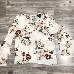 Lumiere ivory cotton floral blouse with stmt slvs
